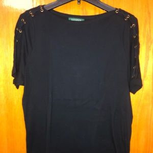Women’s plus size black top!